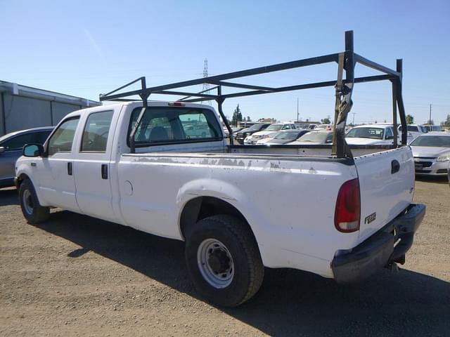 Image of Ford F-250 equipment image 3