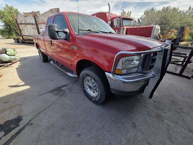 Image of Ford F-250 equipment image 2
