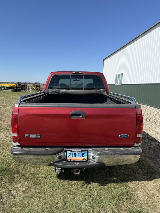 Image of Ford F-250 equipment image 4