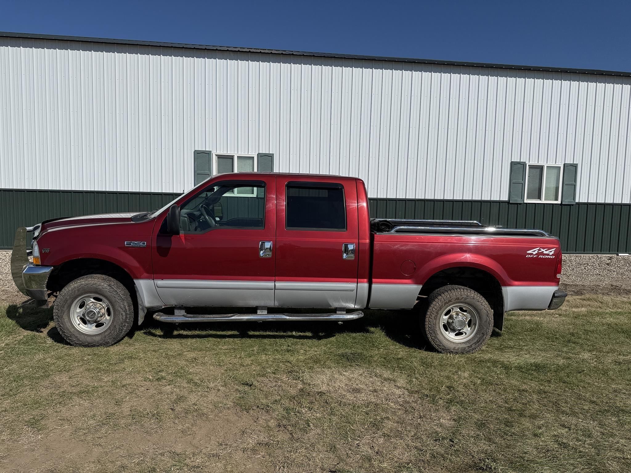 2002 Ford F-250 Equipment Image0