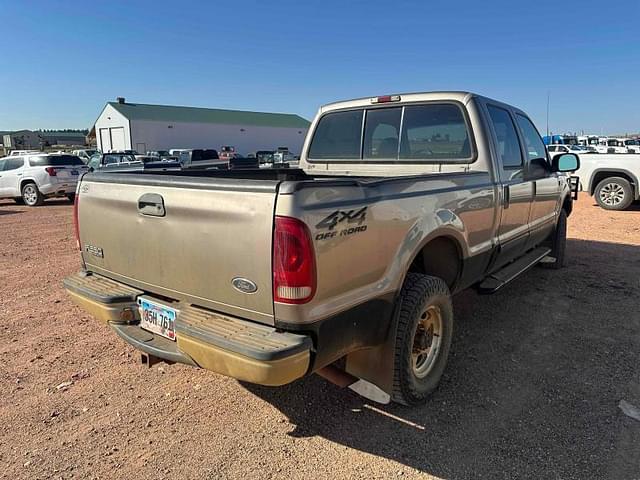 Image of Ford F-250 equipment image 1