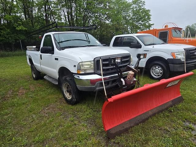 Image of Ford F-250 equipment image 2