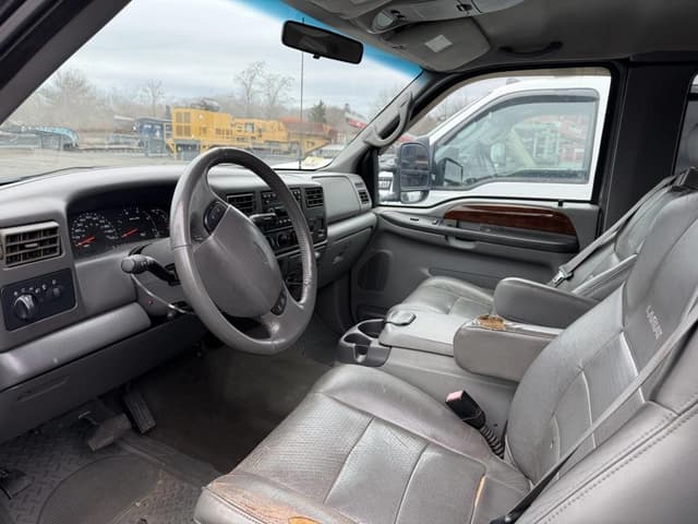 Image of Ford F-250 equipment image 4