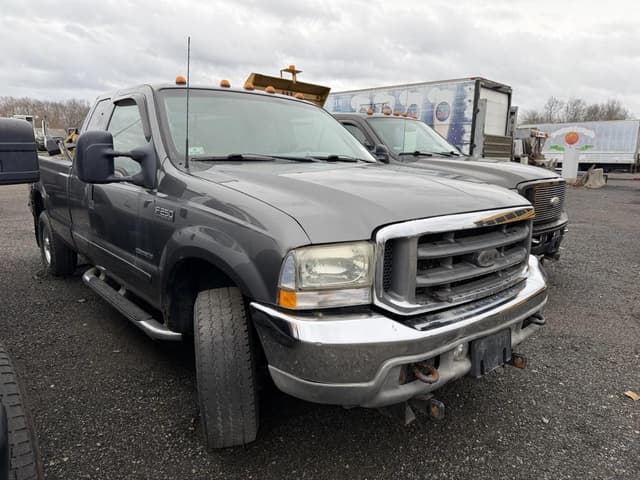 Image of Ford F-250 equipment image 1