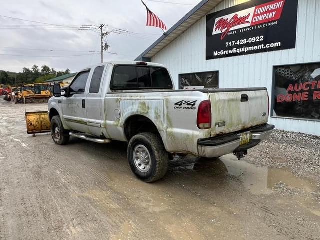 Image of Ford F-250 equipment image 2