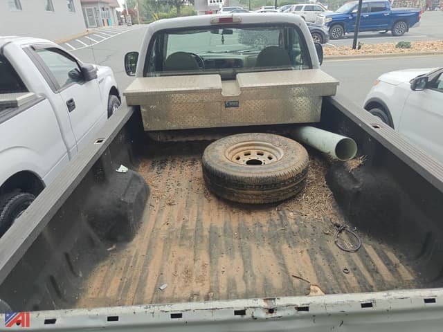 Image of Ford F-250 equipment image 2