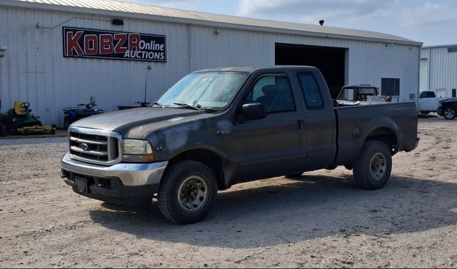 Image of Ford F-250 equipment image 1