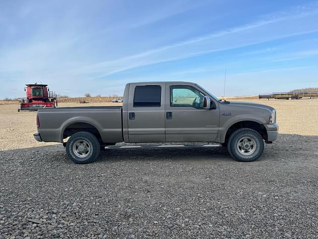 Image of Ford F-250 equipment image 3