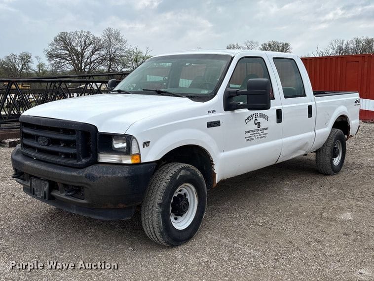 2002 Ford F-250 Equipment Image0