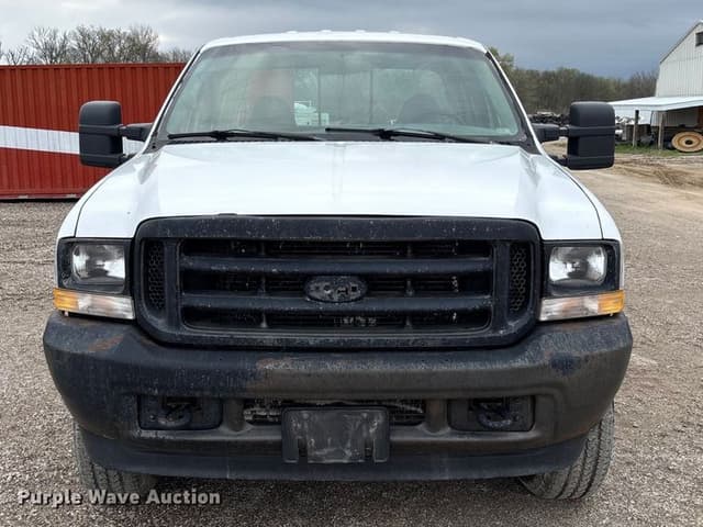 Image of Ford F-250 equipment image 1
