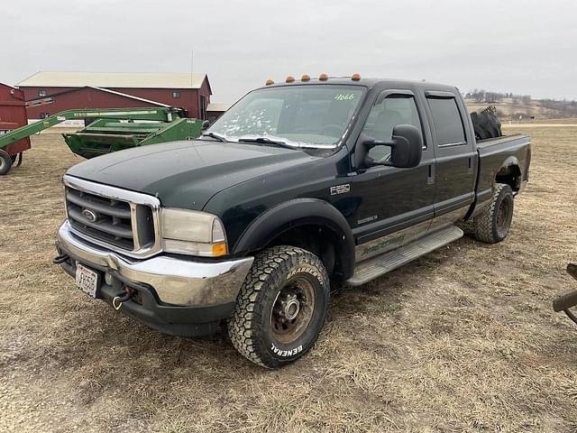 Image of Ford F-250 equipment image 2