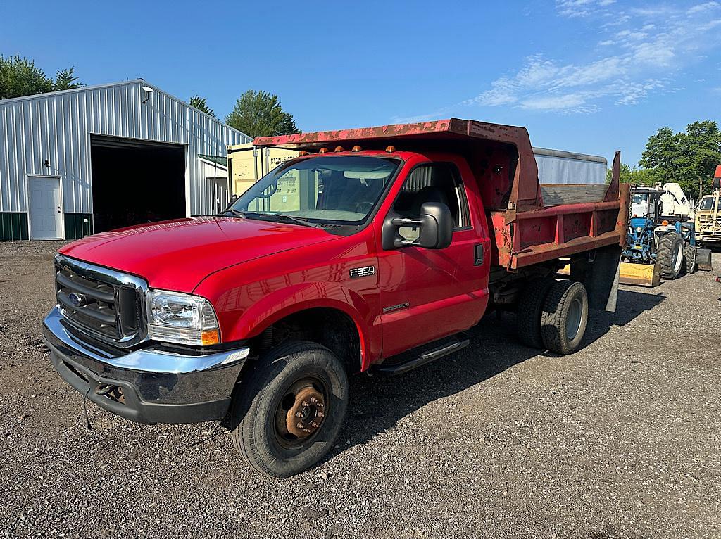 Image of Ford F-350 Primary image