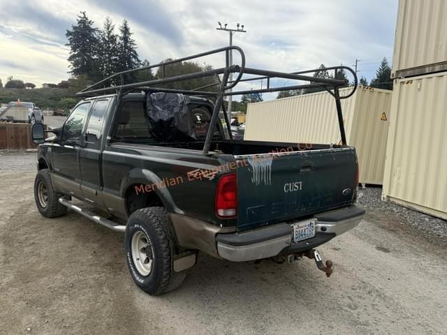 Image of Ford F-350 equipment image 4