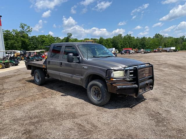 Image of Ford F-350 equipment image 3