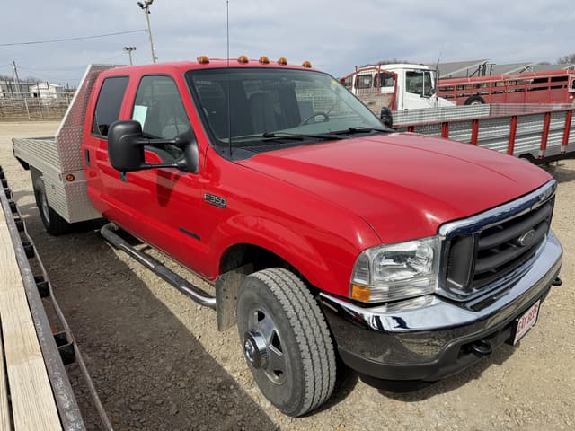 Image of Ford F-350 equipment image 1