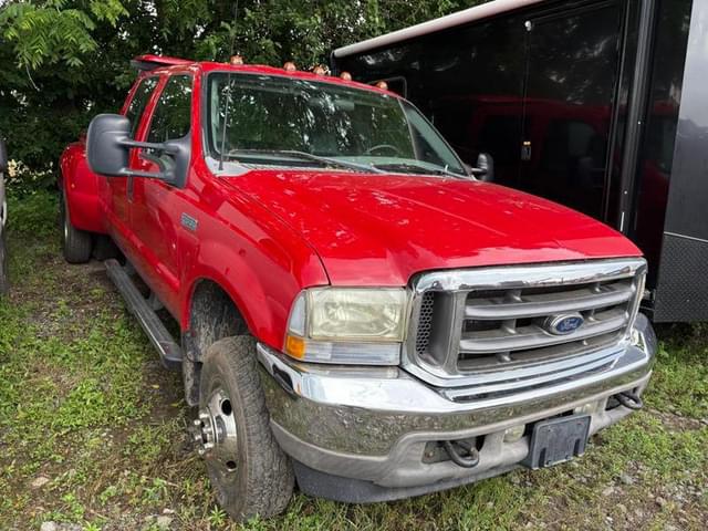 Image of Ford F-350 equipment image 3