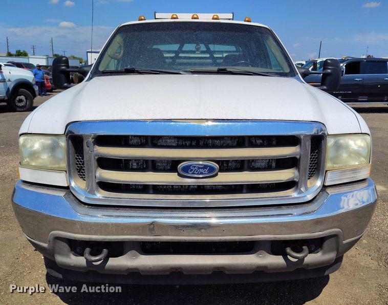 Image of Ford F-350 Primary image