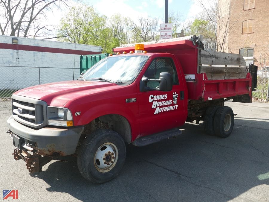 2002 Ford F-350 Equipment Image0