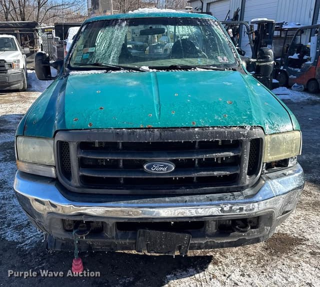 Image of Ford F-350 equipment image 1