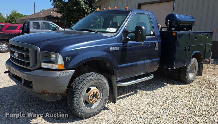Image of Ford F-350 Primary image