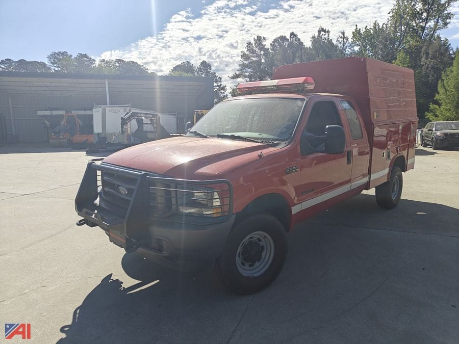 2002 Ford F-350 Equipment Image0
