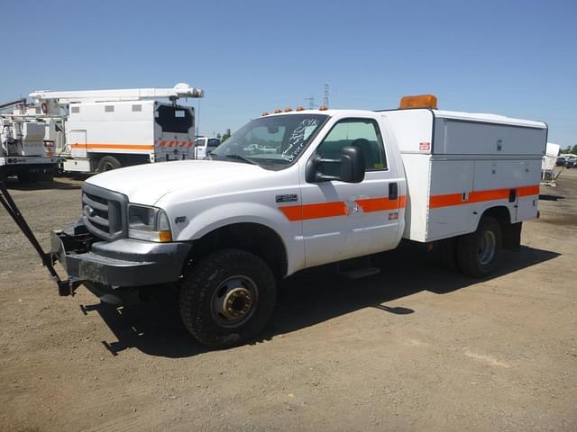 Image of Ford F-350 equipment image 1