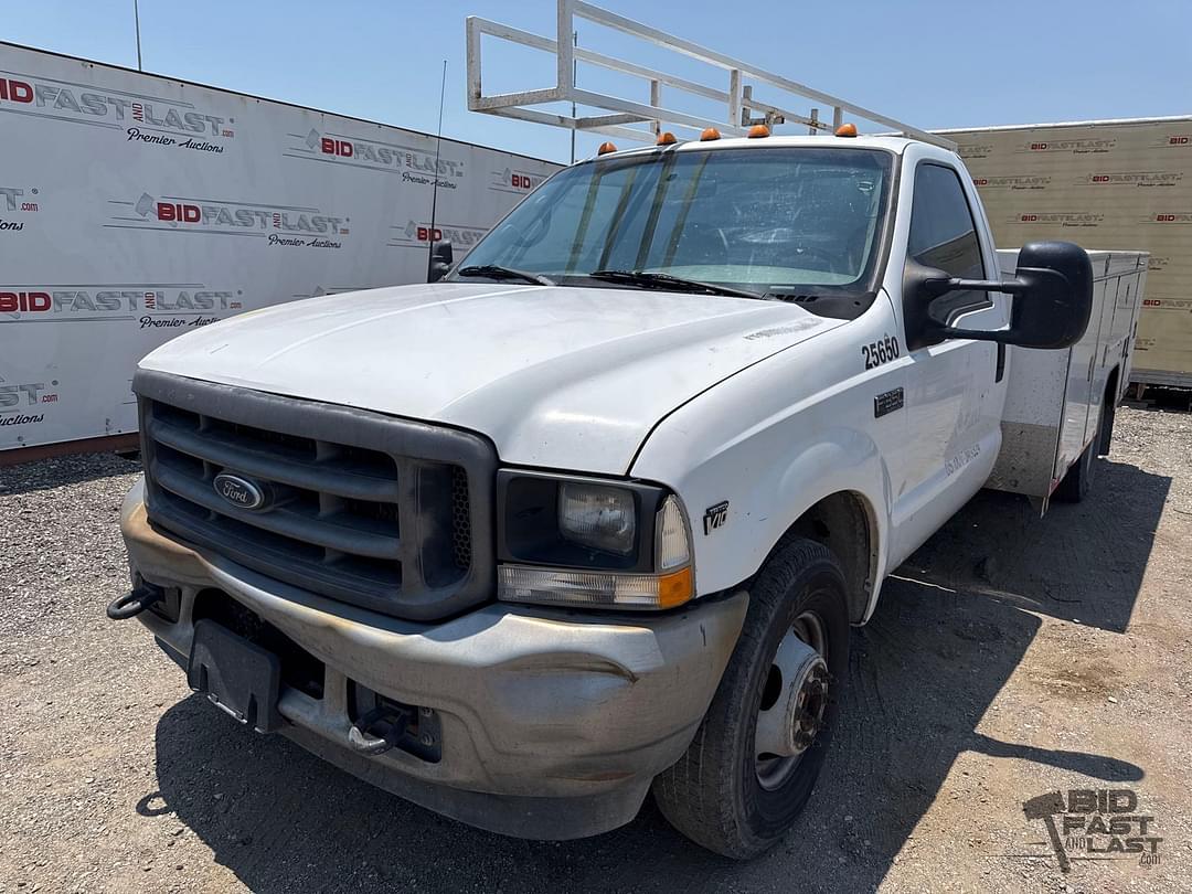 Image of Ford F-350 Primary image