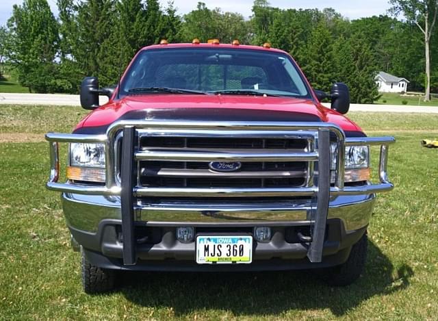 Image of Ford F-350 equipment image 1