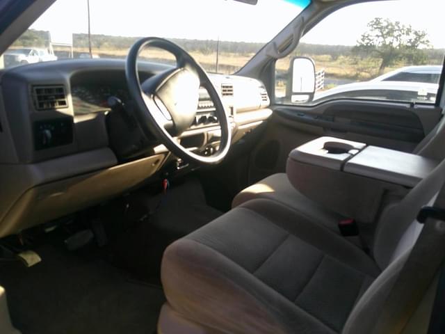 Image of Ford F-450 equipment image 1