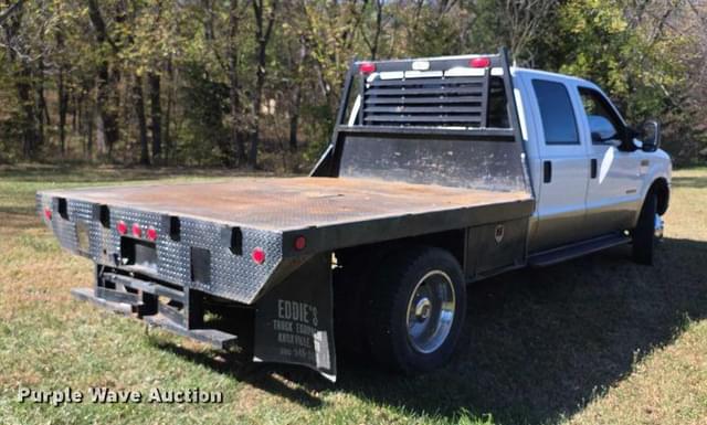 Image of Ford F-450 equipment image 4