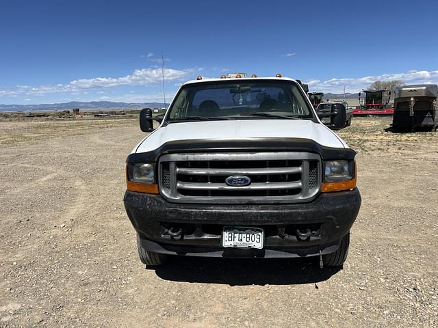 Image of Ford F-450 equipment image 1