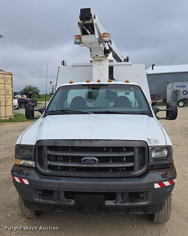 Image of Ford F-450 equipment image 1