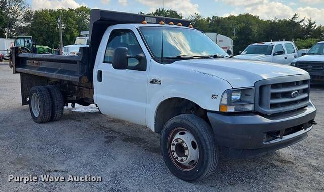 Image of Ford F-450 equipment image 2