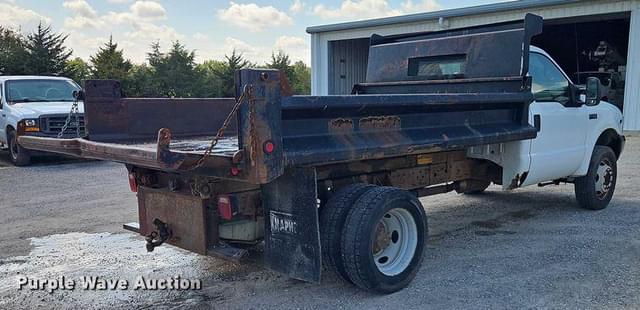 Image of Ford F-450 equipment image 4