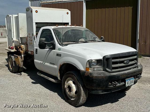 Image of Ford F-450 equipment image 2