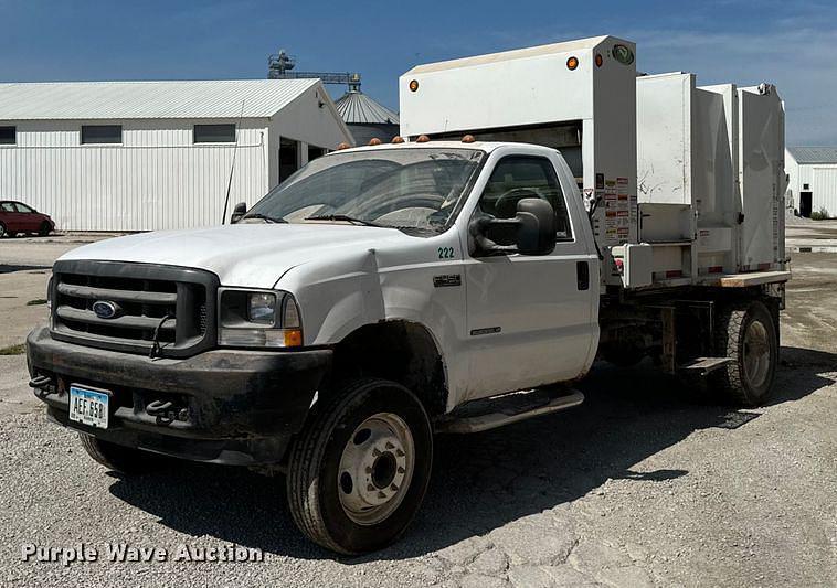 Image of Ford F-450 Primary image