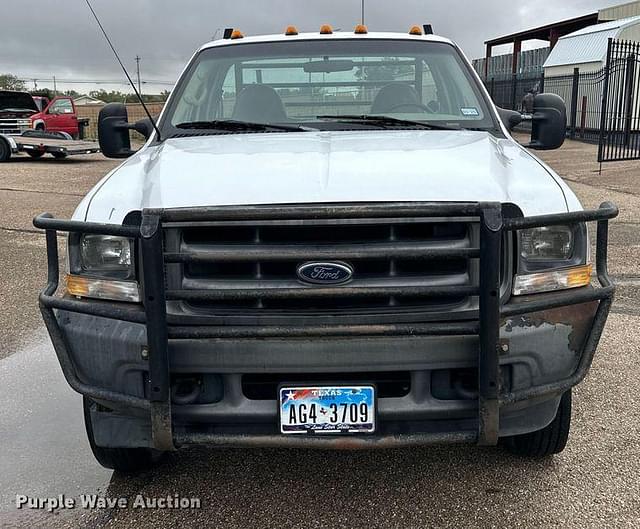 Image of Ford F-450 equipment image 1