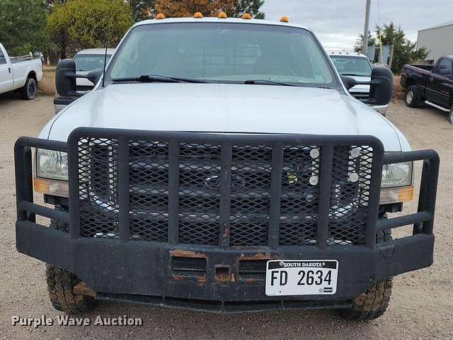 Image of Ford F-450 equipment image 1