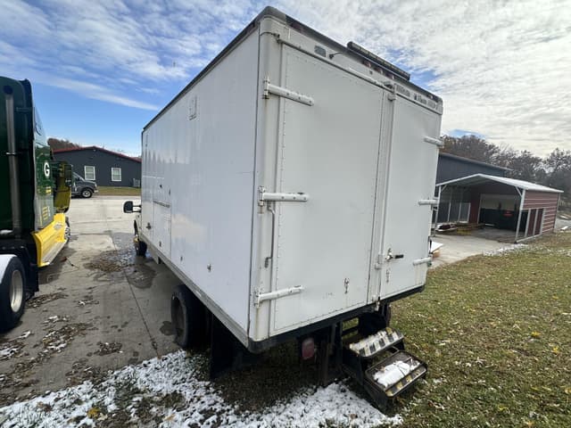 Image of Ford F-550 equipment image 4