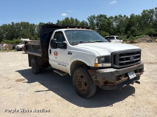 Image of Ford F-550 equipment image 2