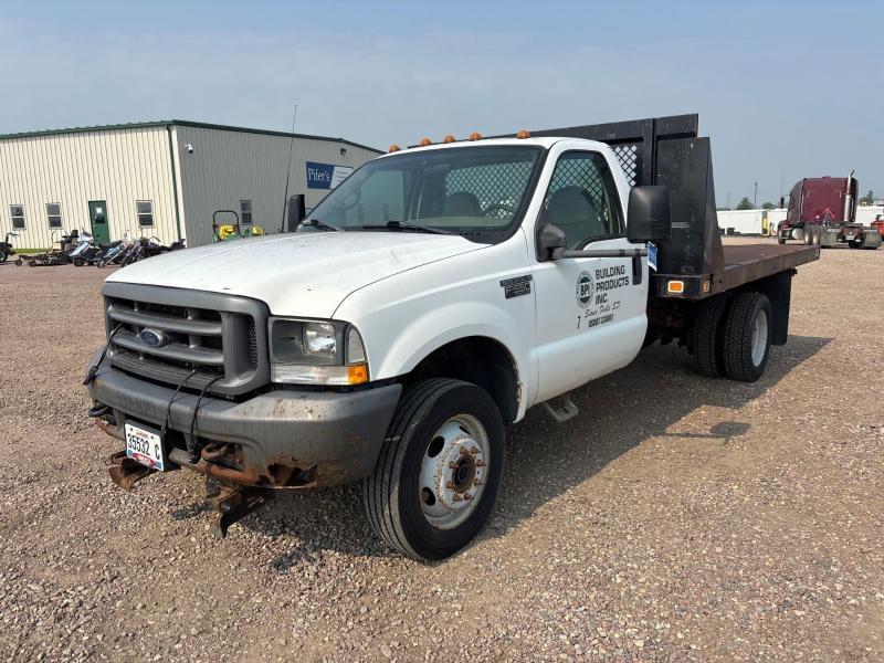 Image of Ford F-550 Primary image