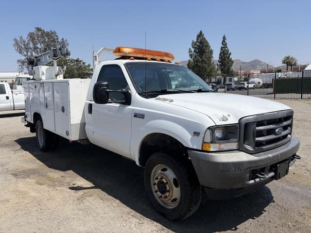 Image of Ford F-550 equipment image 1