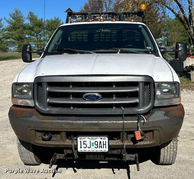 Image of Ford F-550 equipment image 1