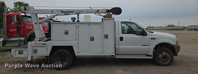 Image of Ford F-550 equipment image 3