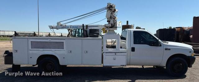 Image of Ford F-550 equipment image 3