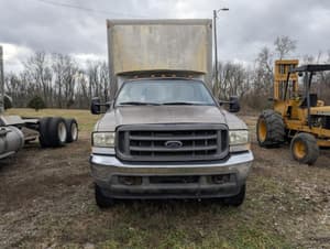 2002 Ford F-550 Image