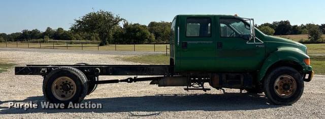 Image of Ford F-650 equipment image 3