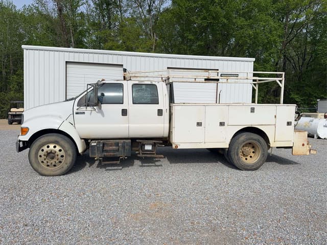 Image of Ford F-650 equipment image 1