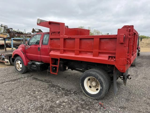 Image of Ford F-650 equipment image 1