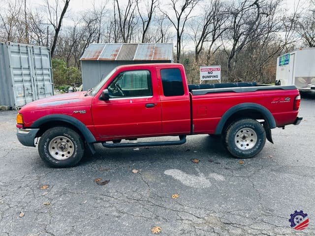 Image of Ford Ranger XLT equipment image 1